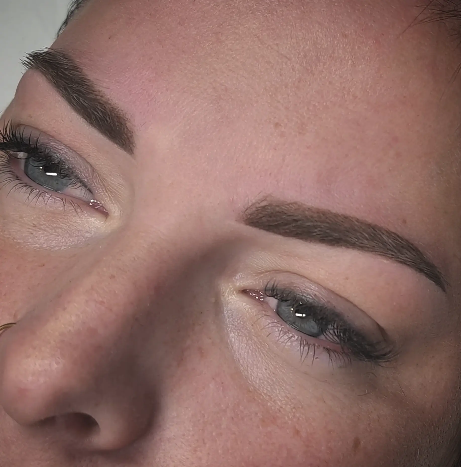 eyebrow tattoo vs microblading